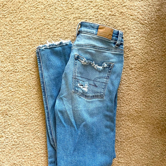 American Eagle Mom Jeans - Picture 2 of 2